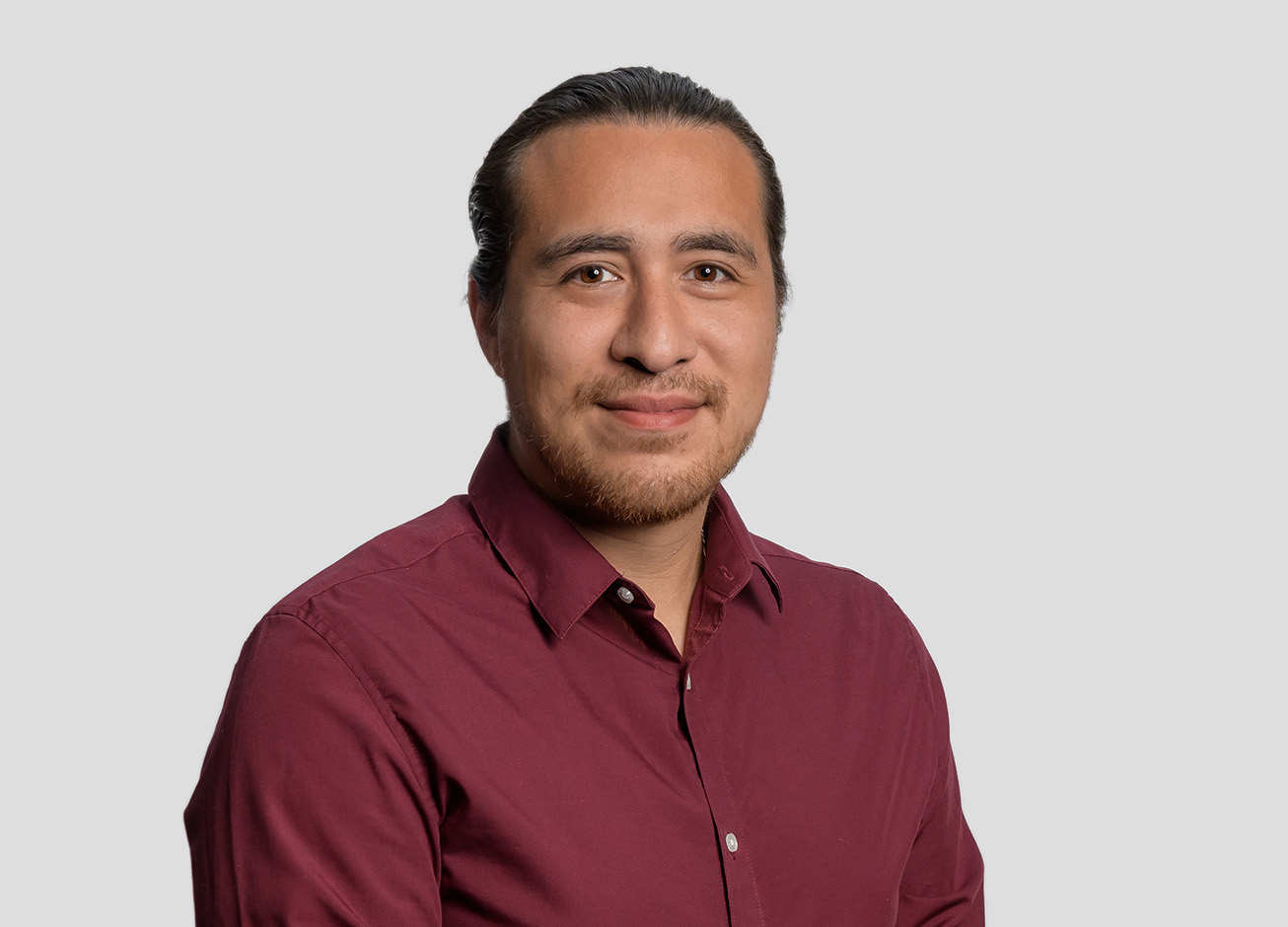 Photo of Luis Hernandez
